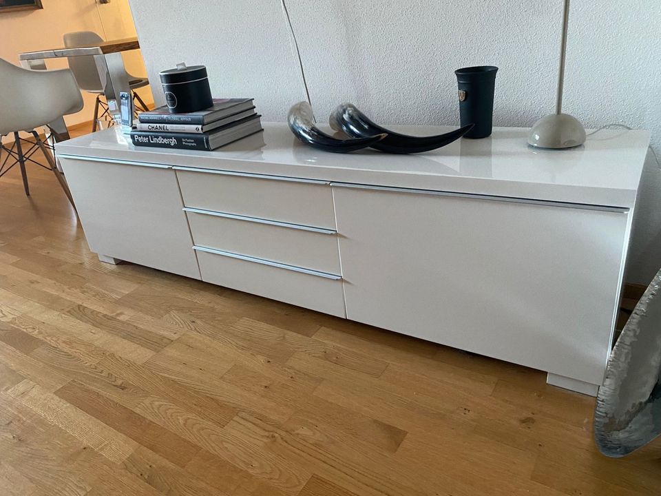 TV Board Lowboard Sideboard Ikea Besta Burs TV Bank in Landshut