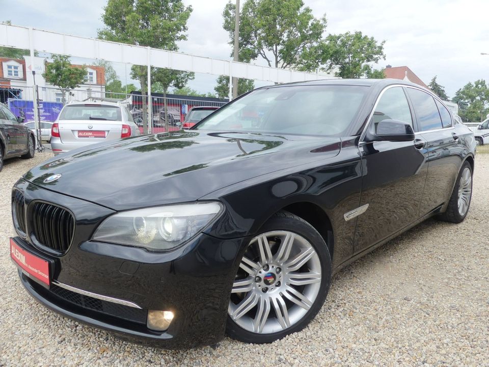 BMW 730d, Navi, Bi-Xenon, Volleder, Automatik, Sitzh in Leipzig