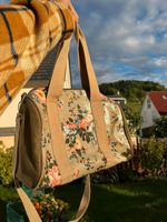 Beige/braune Tasche mit Blumen Rosen Baden-Württemberg - Tübingen Vorschau