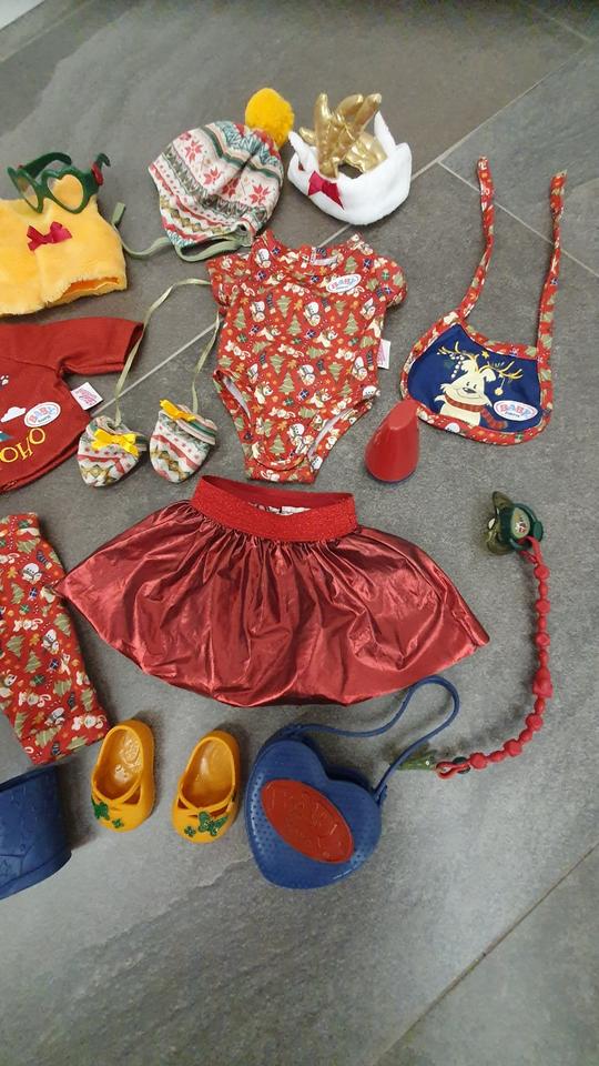 BABY BORN Puppenkleidung verschiedene Sets, Preis auf Anfrage in Dörpen