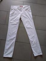 H&M weiße Jeans  Fit Sqin Gr. M W 30 Baden-Württemberg - Engen Vorschau
