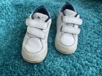 Kinder Nike Sneaker Turnschuhe weiß blau Gr. 25 Nordrhein-Westfalen - Gelsenkirchen Vorschau