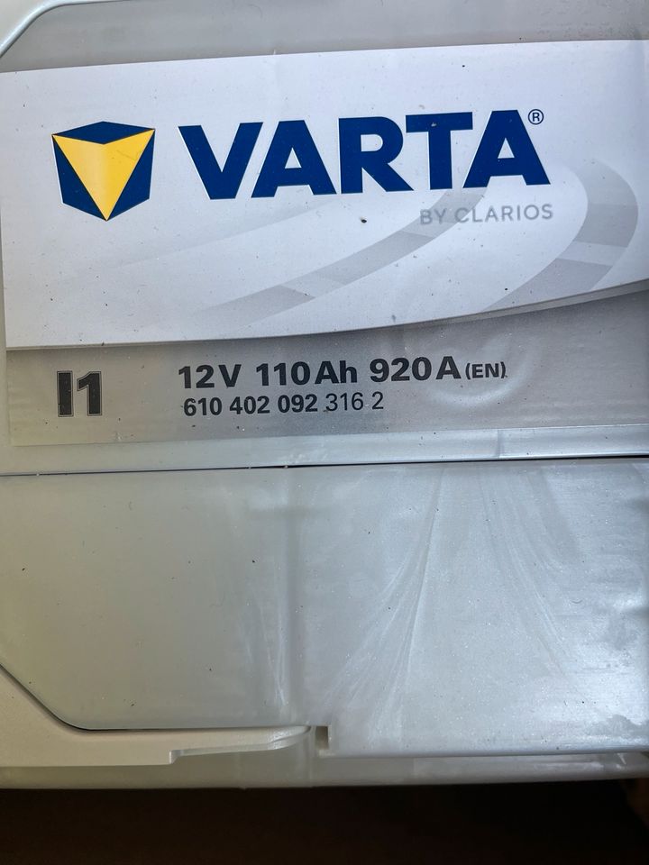 12 V 92 Ah  850 A Orginal Varta AGM  Batterie  Aktion in Solingen