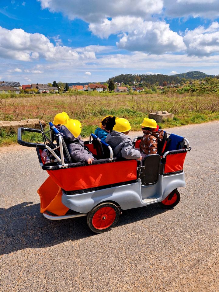 TAGESVATER TAGESMUTTER KINDERBETREUUNG KINDERTAGESPFLEGE LAHNTAL in Lahntal