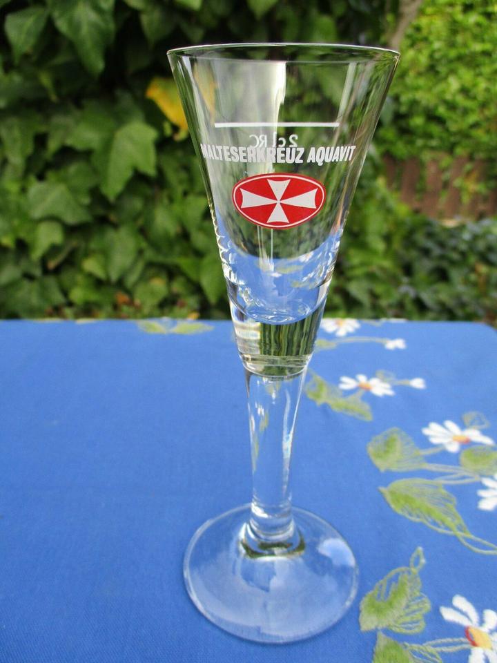 6 Original Malteserkreuz Aquavit Gläser 2cl im Geschenkkarton in Frechen
