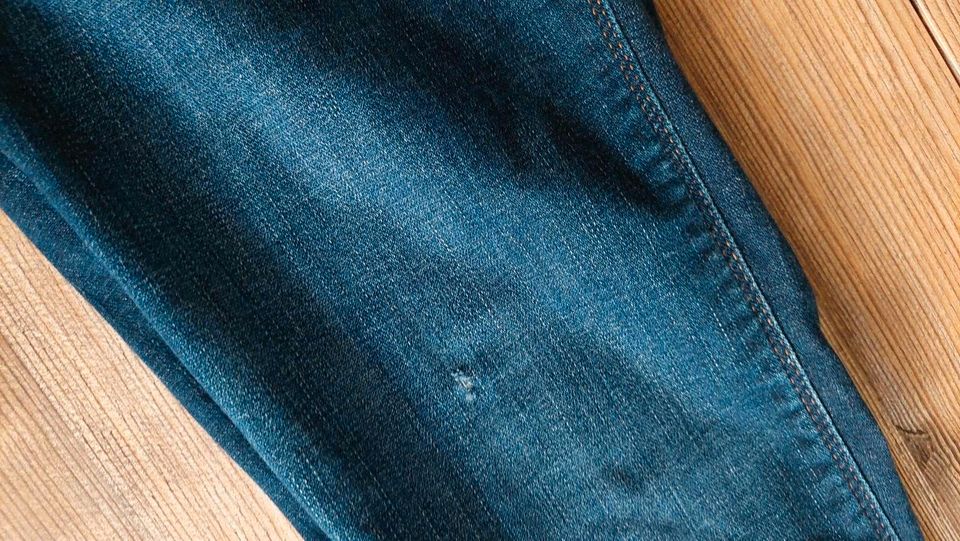 ••• Vero Moda Jeans Hose dunkelblau Größe S/32 ••• in Großenkneten