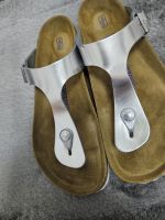 Birkenstock Zehentrenner Soft Gr. 39 - Silber Bayern - Augsburg Vorschau