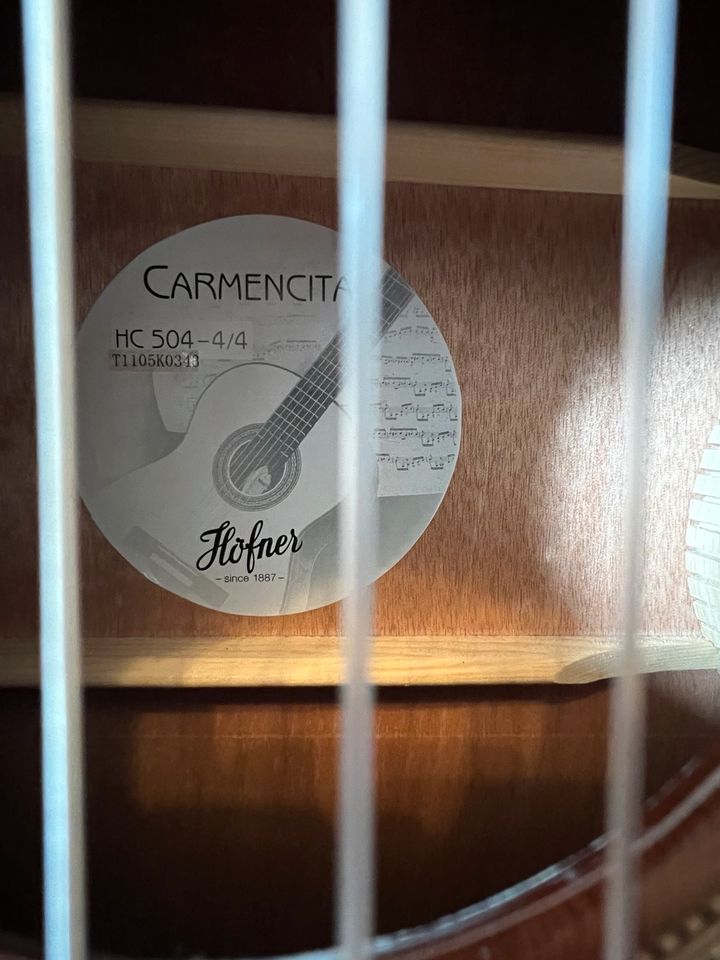 Höfner Gitarre 4/4 Carmencita HC 504 in Baccum