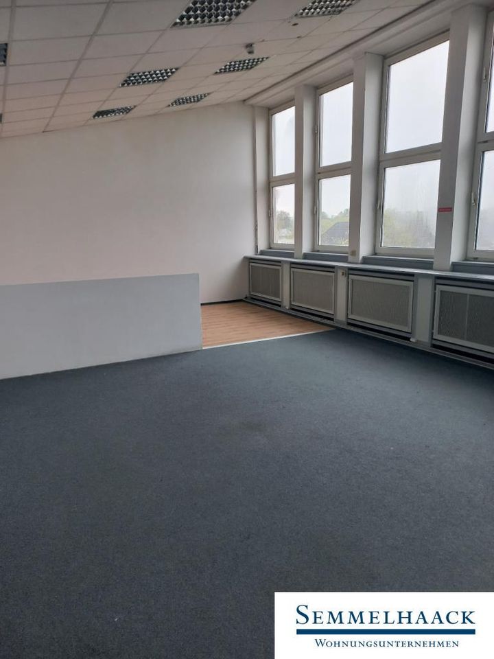 Geräumige Büro-/ Studio-/ Atelierfläche - Gewerbezentrum Liebigstrasse in Hamburg