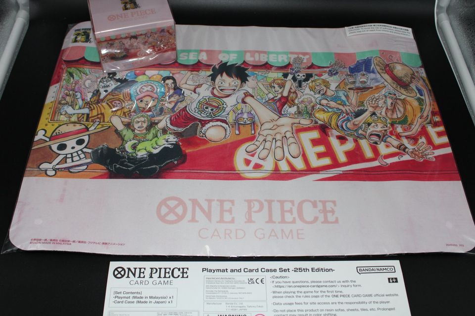 One Piece Card Game: Playmat and Card Case Set - 25th Edition