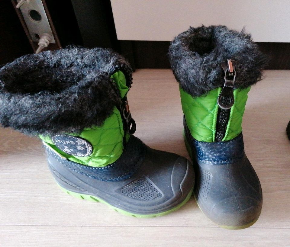 Schuhe / Stiefel Gr. 22 in Brieskow-Finkenheerd