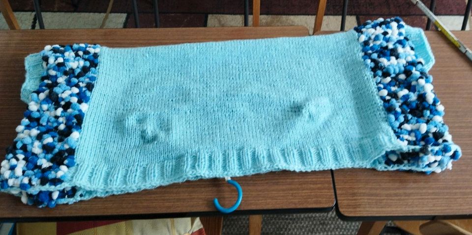 Handgestrickt, neu, Seelenwärmer, Cape, Jacke in Lörrach