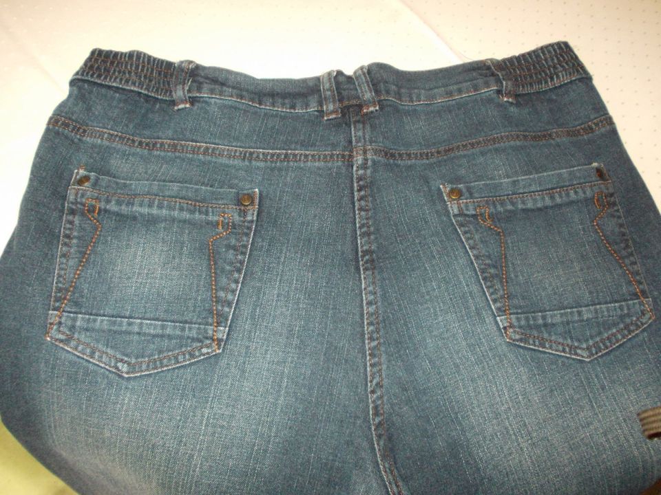 Giada Jeans Hose Gr. 48 in Duisburg