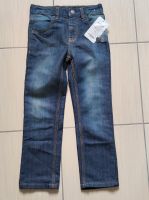 Neu! Jungen-Jeanshose used look Gr. 122 m. einstellb. Bundweite Sachsen - Coswig Vorschau