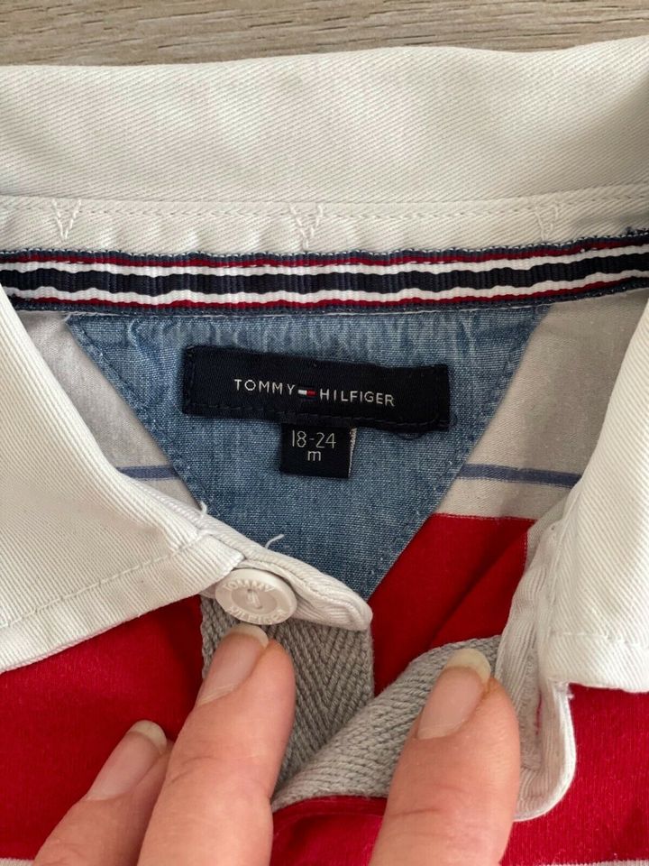 Tommy Hilfiger Kinder Poloshirt Gr. 86 / 92 Junge gestreift in Hessen -  Offenbach | Babykleidung Größe 86 kaufen | eBay Kleinanzeigen ist jetzt  Kleinanzeigen