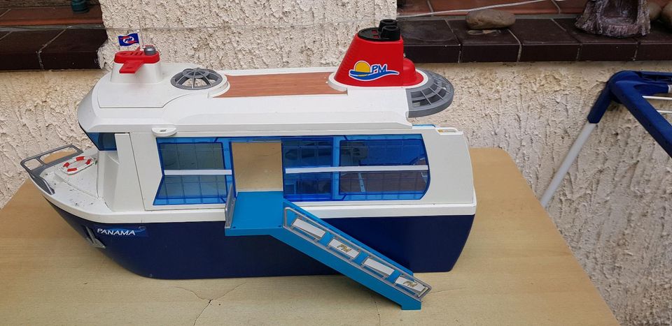 Playmobil Kreuzfahrtschiff unvollständig in Alsdorf