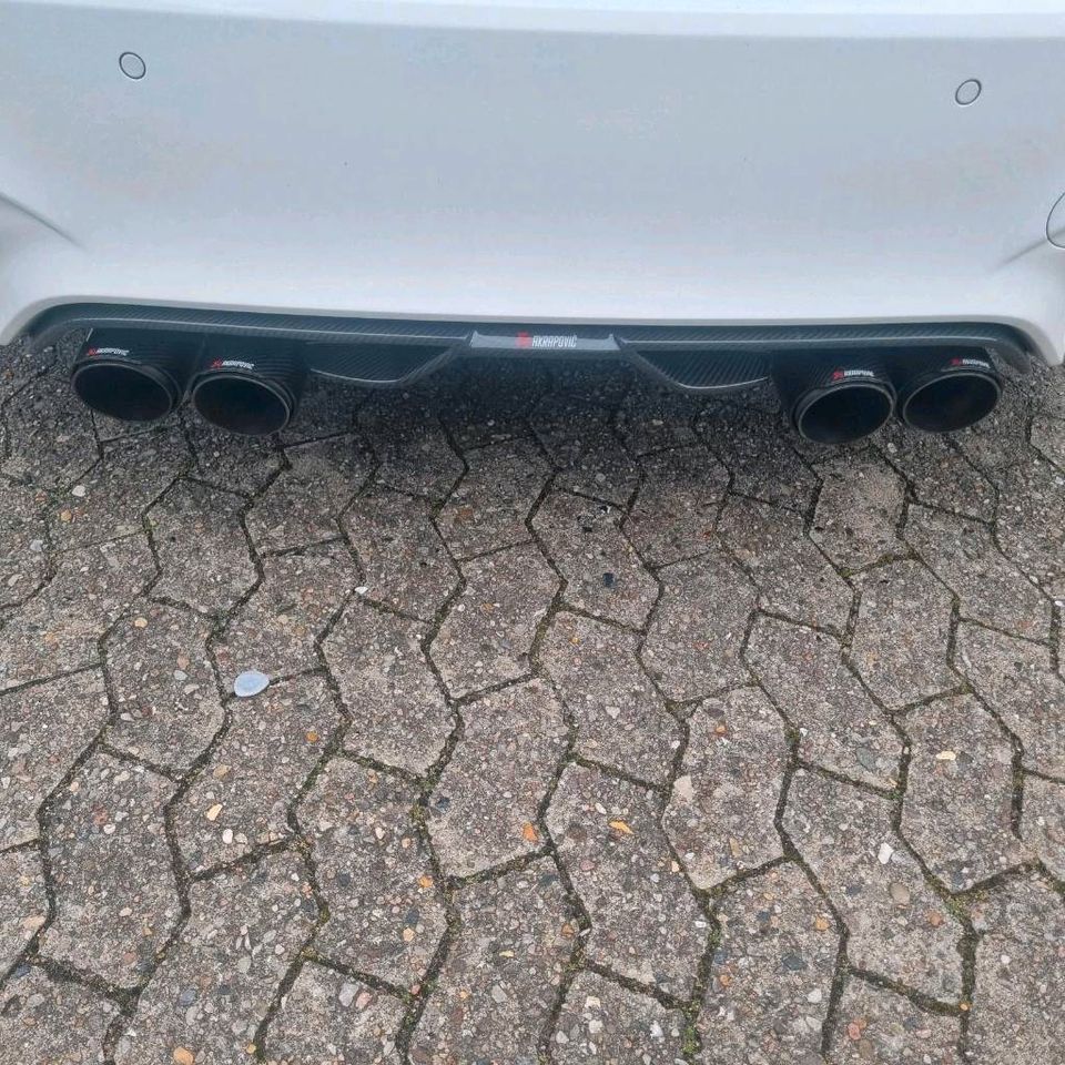 Akrapovic Carbon Diffusor BMW M3 F80 M4 F82 F83 (DI-BM/CA/1) in Hamburg