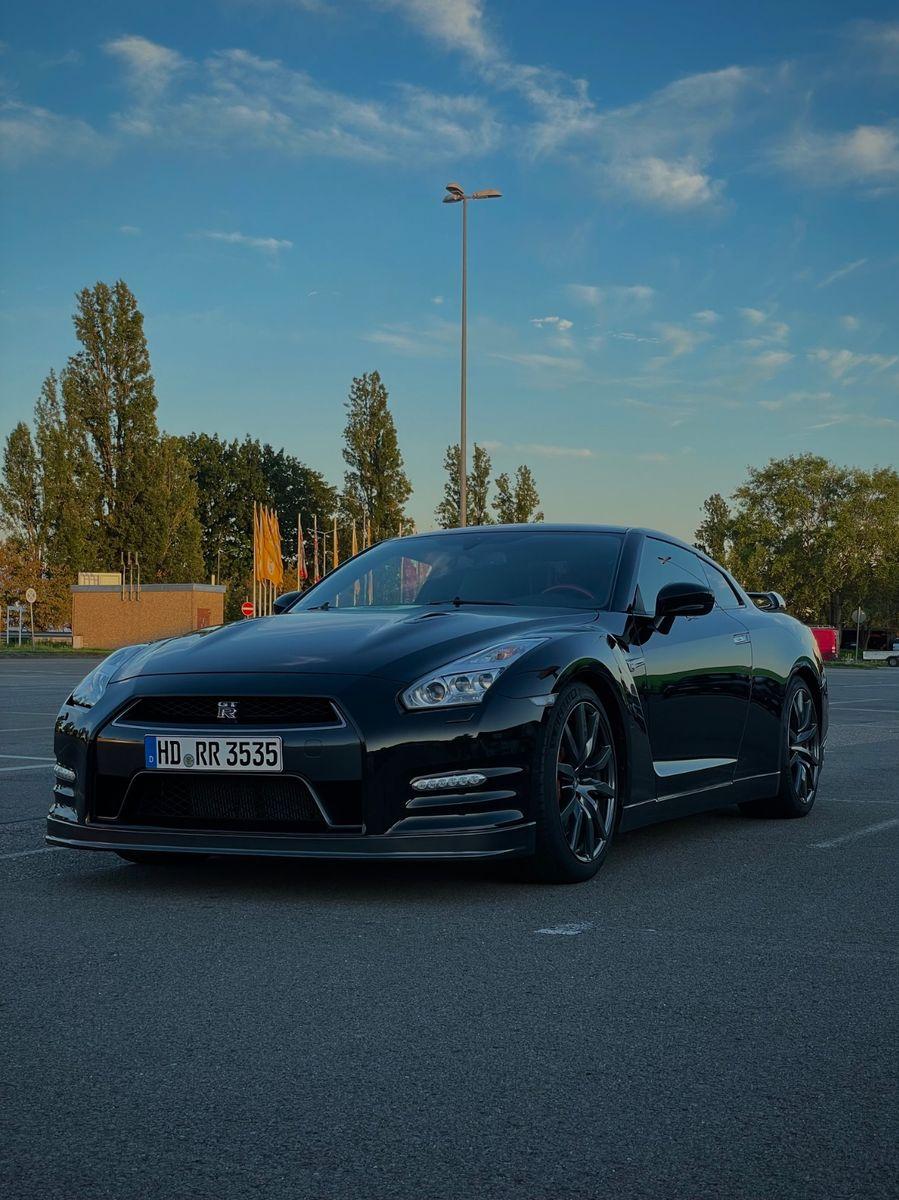 Abbildung des Autos Nissan GT-R 3.8l Black E…