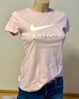 NIKE TSHIRT s 36 y2k Vintage Oberteil Retro top Sport rosa Rosé Baden-Württemberg - Aichtal Vorschau