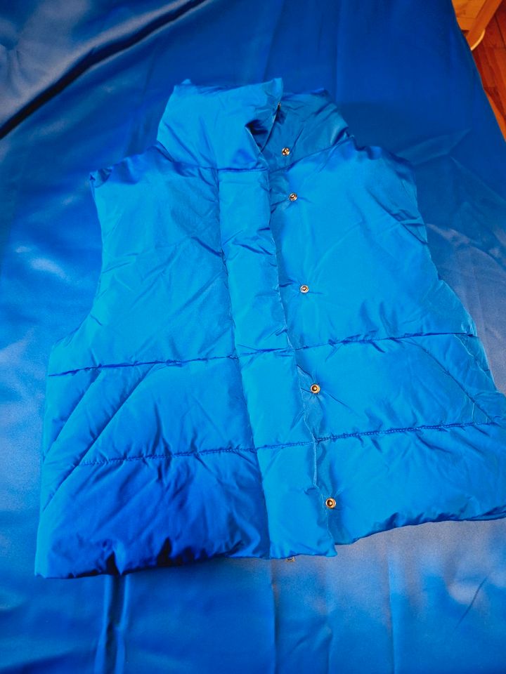 Ärmellose Jacke blau, Gr. 36 in Freisen