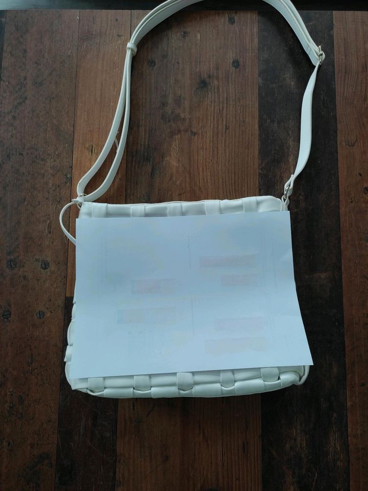 Weiße Handtasche* Umhängetasche von Tamaris* Frühjahr Sommer* top in Syrau