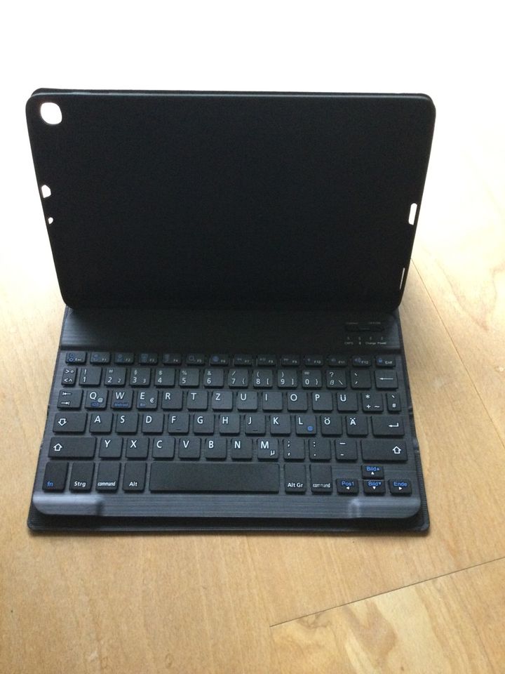Hülle mit Tastatur für Samsung galaxy Tab A in Leverkusen