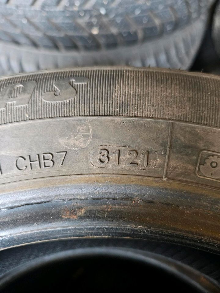 2x 165/65 R14 Ganzjahr fast wie Neu in Hamburg