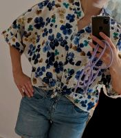 Knotted Bluse Shirt Blumen 34 36 38 Frankfurt am Main - Nieder-Erlenbach Vorschau