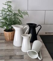 IKEA SOCKERÄT | 4 Vasen/Gießkannen/Getränkekannen | schwarz/weiß Pankow - Prenzlauer Berg Vorschau