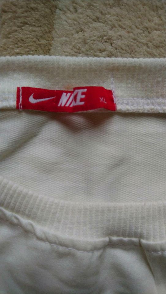 Nike Pulli Shirt weiß Gr. L in Marl