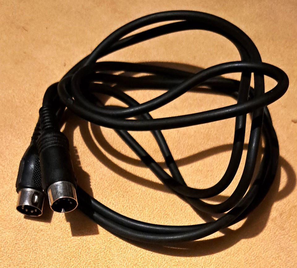 Made in Germany MIDI, Audio Kabel 2m 5-pol DIN Stecker auf 5-pol in Erfurt