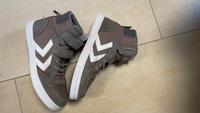 Basketballschuhe neuwertige Hummel Sneaker, Turnschuhe,grau Gr.39 München - Allach-Untermenzing Vorschau