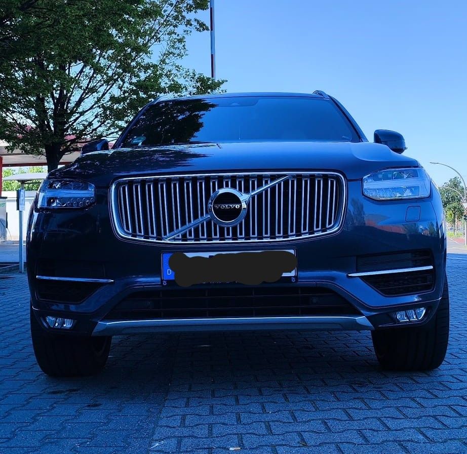 Volvo XC 90 D5 Inscription in Berlin