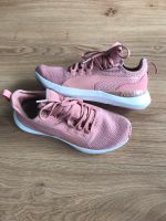 NEUw. Puma Sneakers Gr. 37,5 Schuhe Turnschuhe Niedersachsen - Wildeshausen Vorschau