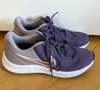 Nike Laufschuhe, Gr. 37,5, lila, Starrunner, wenig getragen Baden-Württemberg - Vörstetten Vorschau