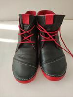 Moderne Lederschuhe in Schwarz-Rot Marke Cosmos Gr. 38 Hessen - Fulda Vorschau