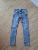 Calvin Klein Jeans slim taper Gr. 28/32 grau °°neuwertig°° Niedersachsen - Salzgitter Vorschau