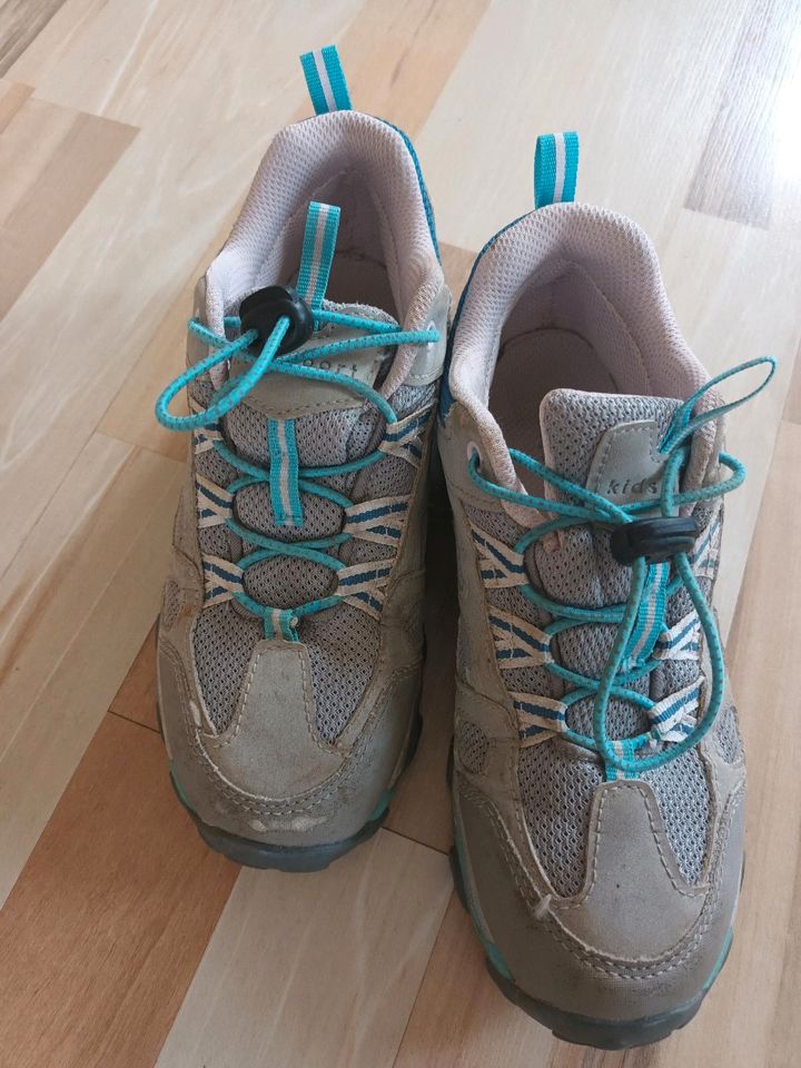 Trekkingschuhe, Wanderschuhe für Mädchen, Gr. 34 in Neustadt am Kulm