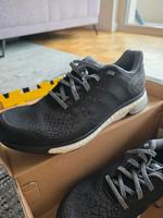 Adidas Adistar Boost M Glow Laufschuhe 42,5 Hessen - Bad Vilbel Vorschau