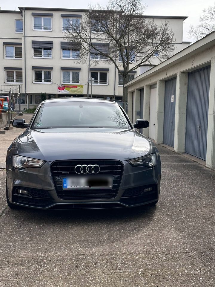 Audi A5 2.0 tfsi Quattro Voll Ausstattung S-line Black Edition in Mannheim