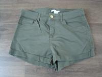 H&M Damen Shorts Chino Hose 34 Bermudas kurz Sommer khaki 1xgetra Nordrhein-Westfalen - Menden Vorschau