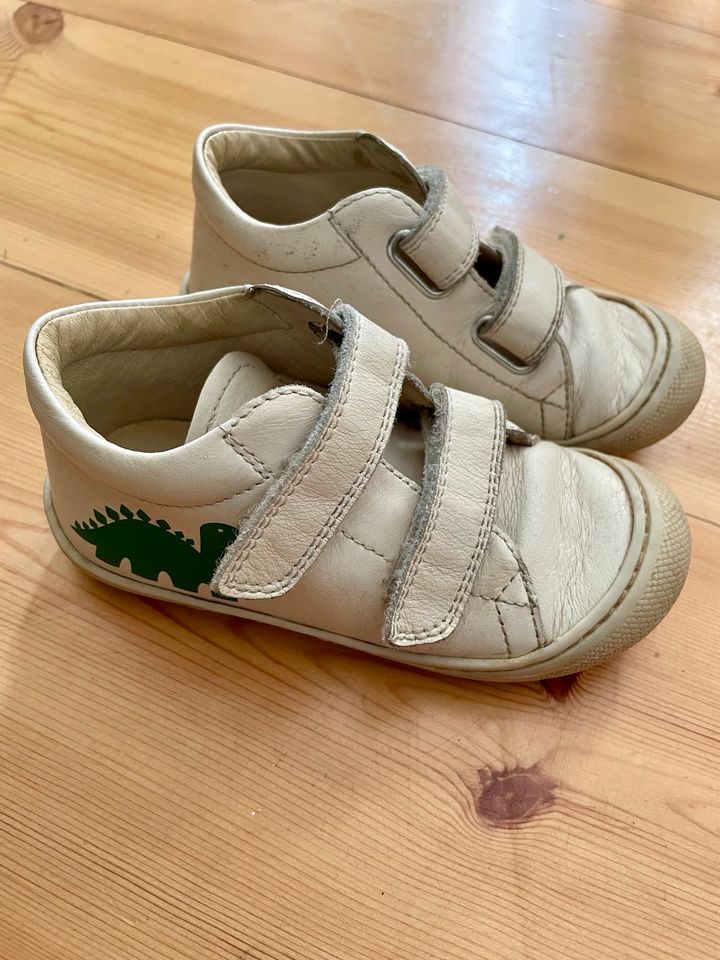 Halbschuhe von Naturino mit Dino in Berlin