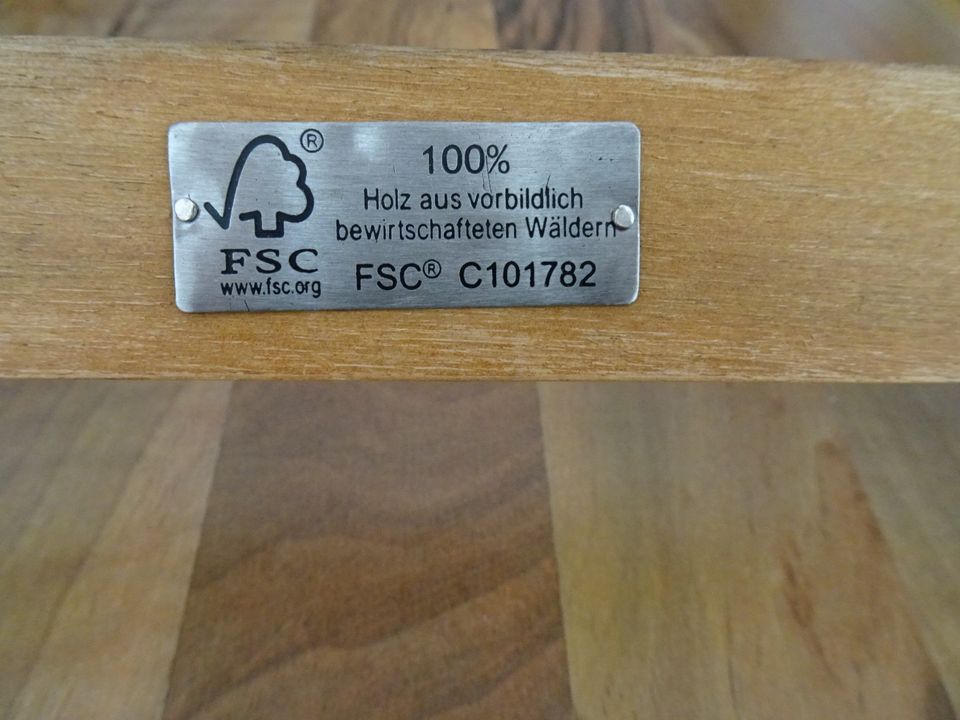 Holzstühle Klappstühle für Terasse Balkon Garten in Neubrandenburg