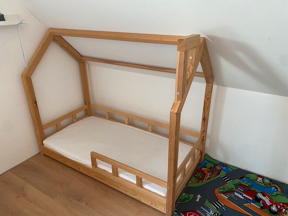 Hausbett Kinderbett Bett in Papenburg