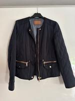 Dunkelblau blau Zara Steppjacke Jacke Gr. S neuwertig Bayern - Tiefenbach Kr Passau Vorschau