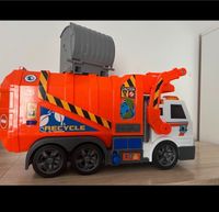 Müllwagen / Müllauto Dickie Toys mit Geräuschen Nordrhein-Westfalen - Weilerswist Vorschau