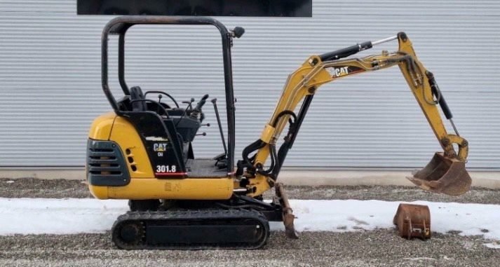 Bagger CAT 301.8 mit Schaufelpaket und Schnellwechsel in Unterthingau