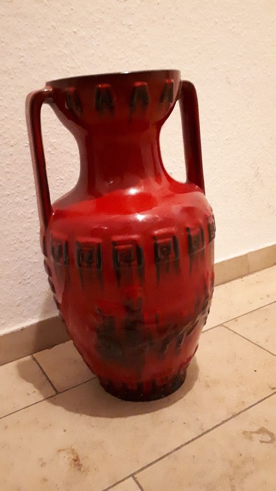 Vintage 70er Bodenvase Blumenvase Vase Rot (627 50) in Amelinghausen