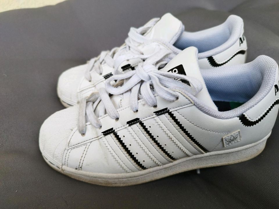 Adidas Superstar Größe 36 in schwarz - weiß Spezialserie in Dresden -  Bühlau/Weißer Hirsch | eBay Kleinanzeigen ist jetzt Kleinanzeigen