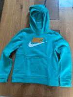 Nike Sweatshirt mit Kapuze Größe 122 Thüringen - Schkölen Vorschau
